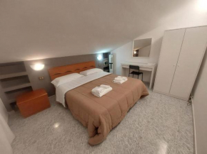 Fiumicino Premium Penthouse - Two-Bedroom Suite- Sleeps up to 5 Fiumicino